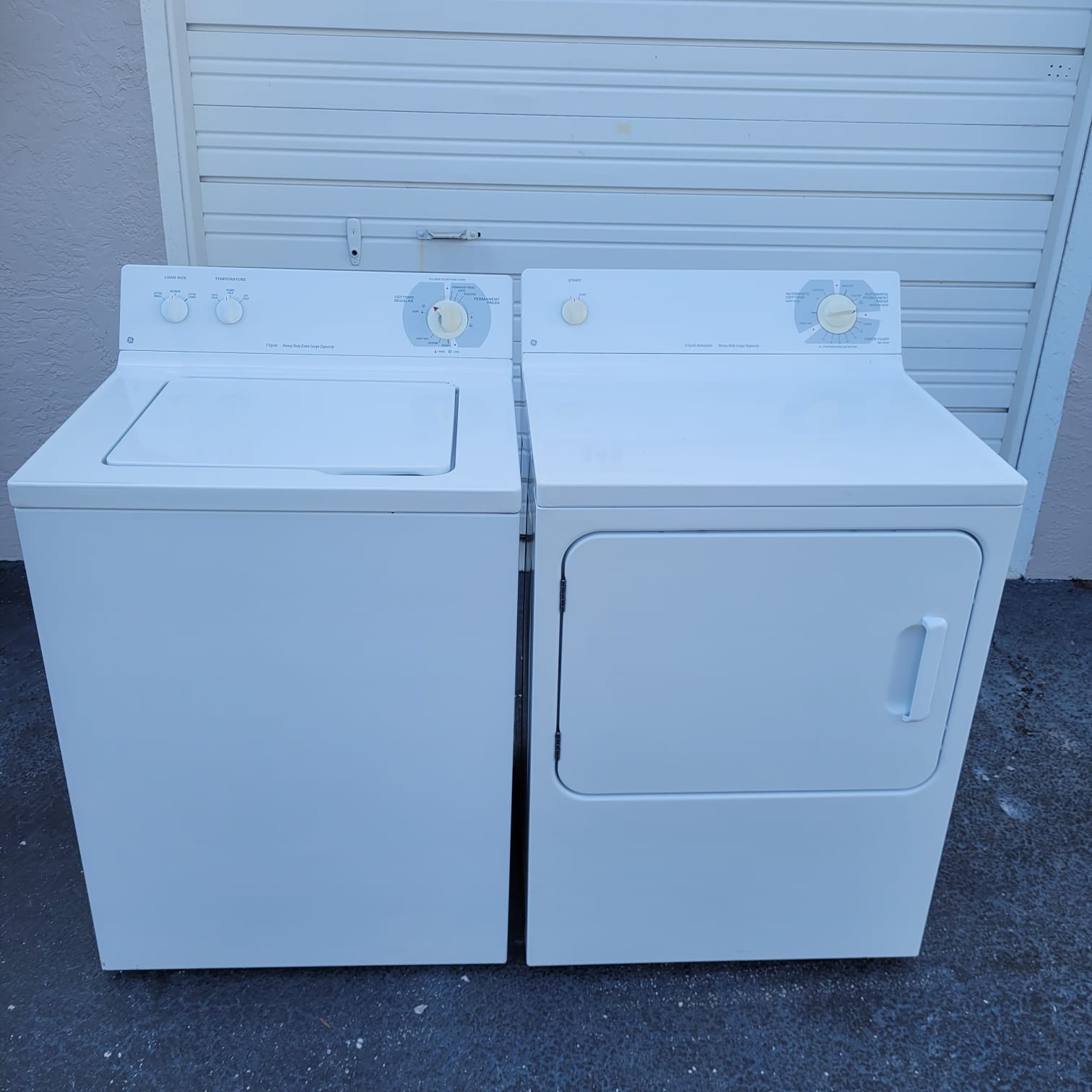 GE Washer and Dryer Set GE Washer and Dryer Set